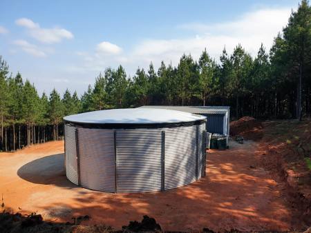 Waterdam
